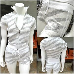 Bebe Sport 2 Pc Short Set, Sz XS.  Snake Print, White, Gray, Silver